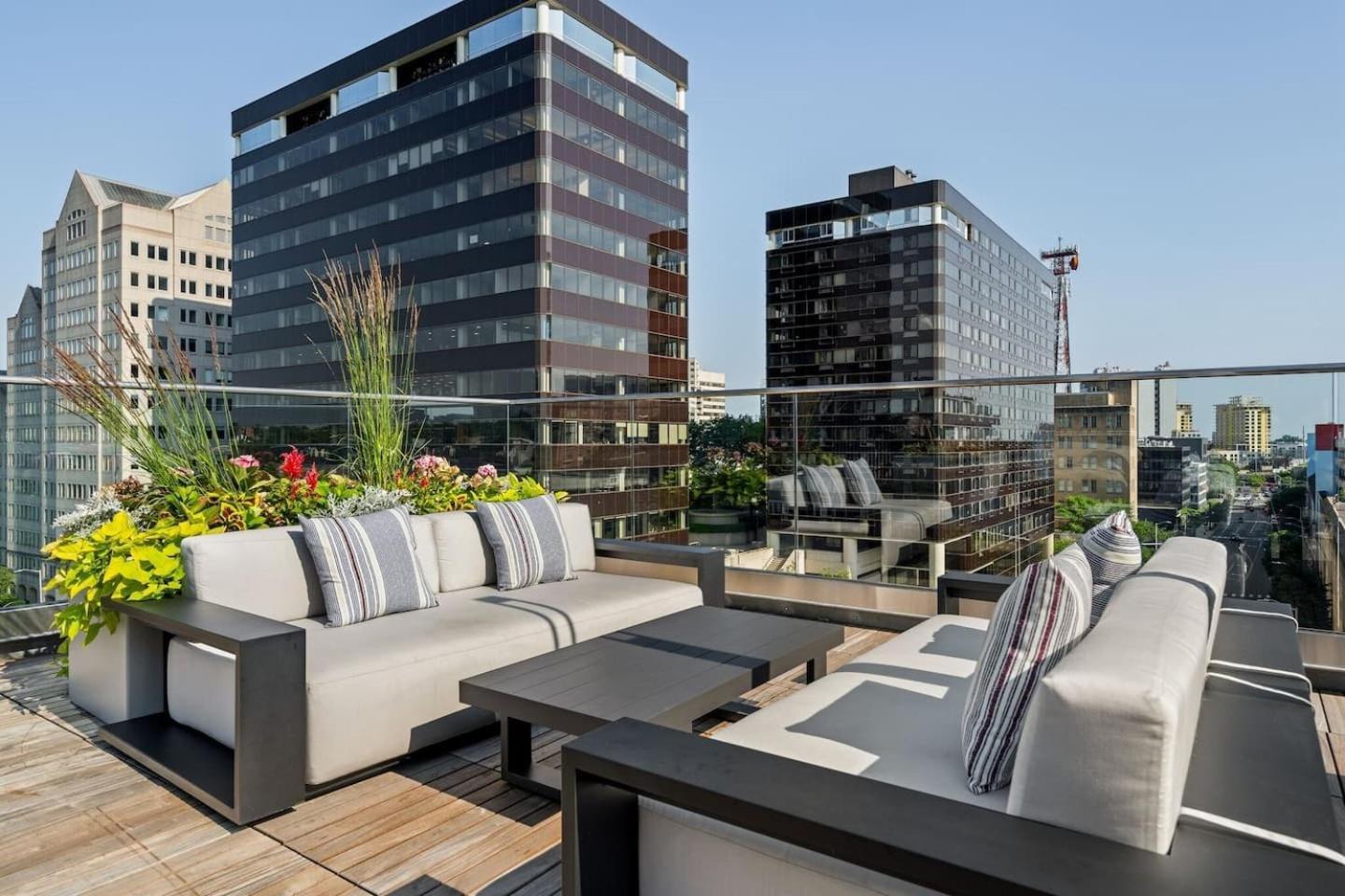 Luxury Apartments By Hyatus At The Asher Στάμφορντ Εξωτερικό φωτογραφία